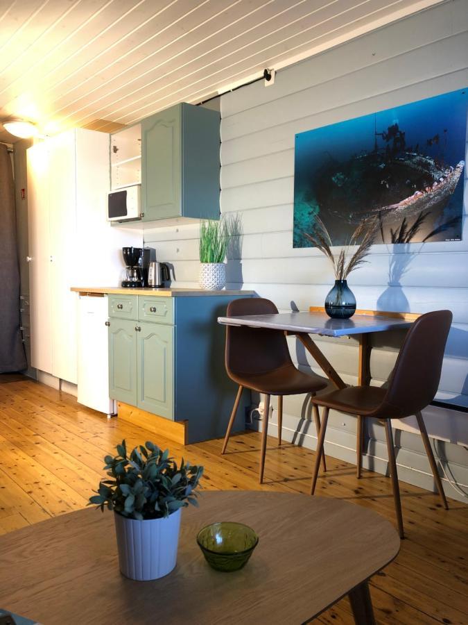 Korshamn Rorbuer Apartment Lyngdal Exterior photo
